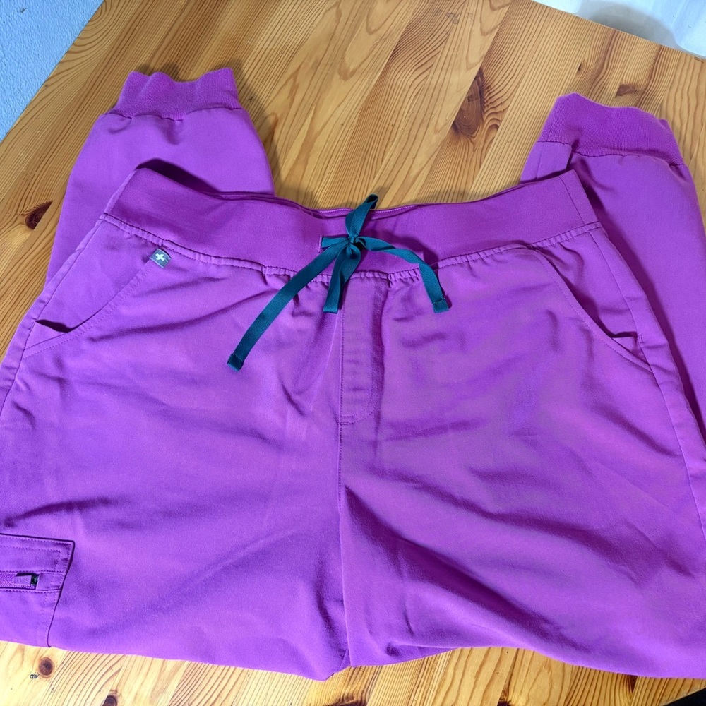 Figs Purple Technical Collection
